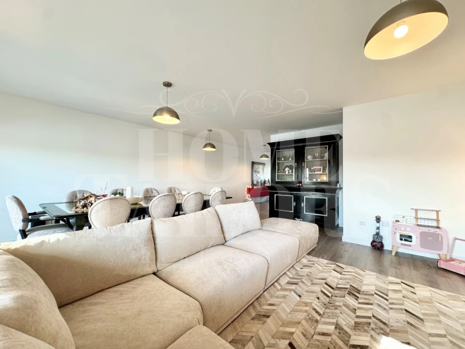 Moradia T5 para Venda em São Pedro da Cadeira Foto 21