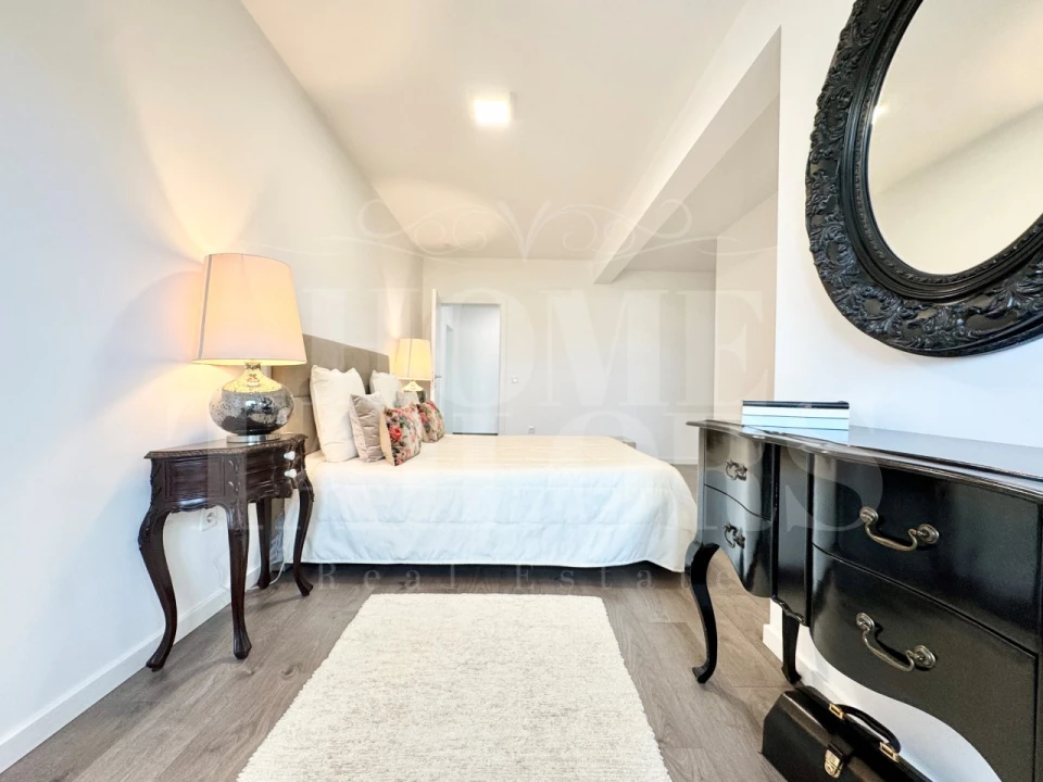 Moradia T5 para Venda em São Pedro da Cadeira Foto 56