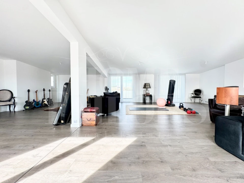 Moradia T5 para Venda em São Pedro da Cadeira Foto 69