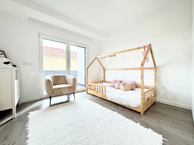 Moradia T5 para Venda em São Pedro da Cadeira Foto 61