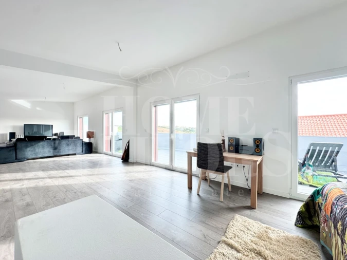 Moradia T5 para Venda em São Pedro da Cadeira Foto 67