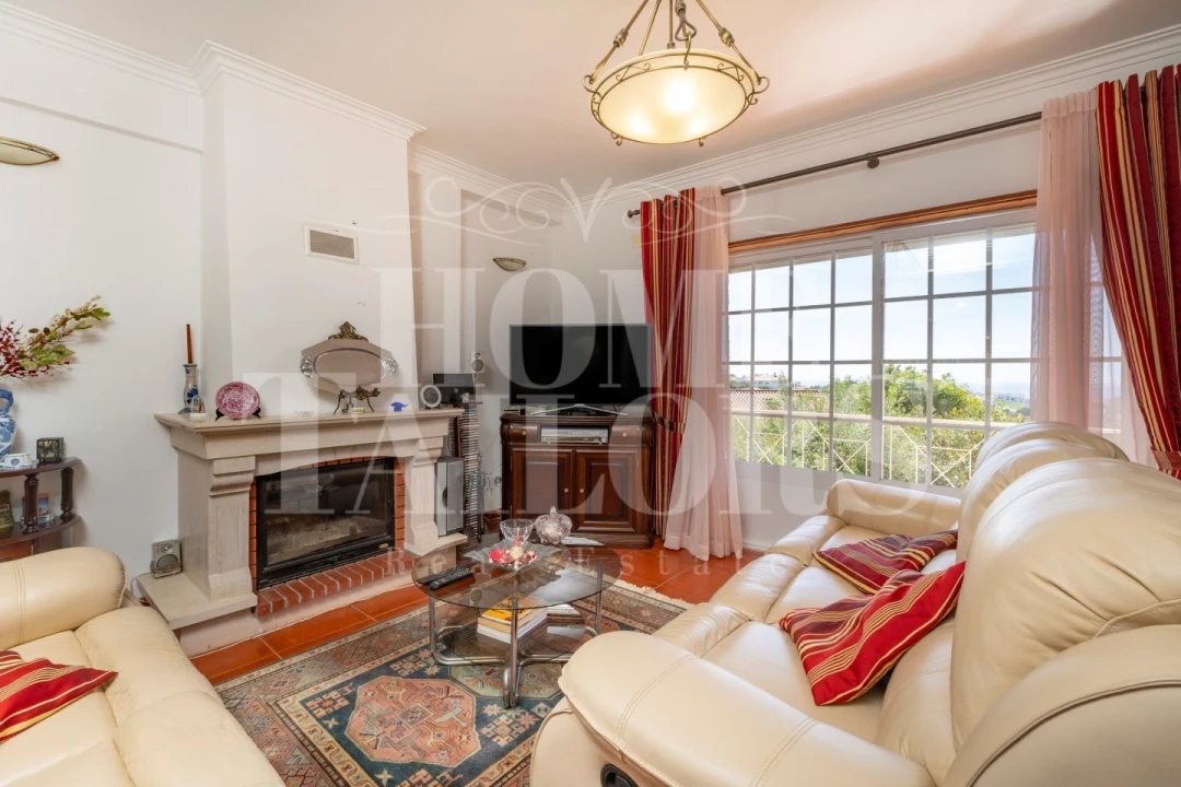 Moradia T4 para Venda em Carvoeira Foto 25