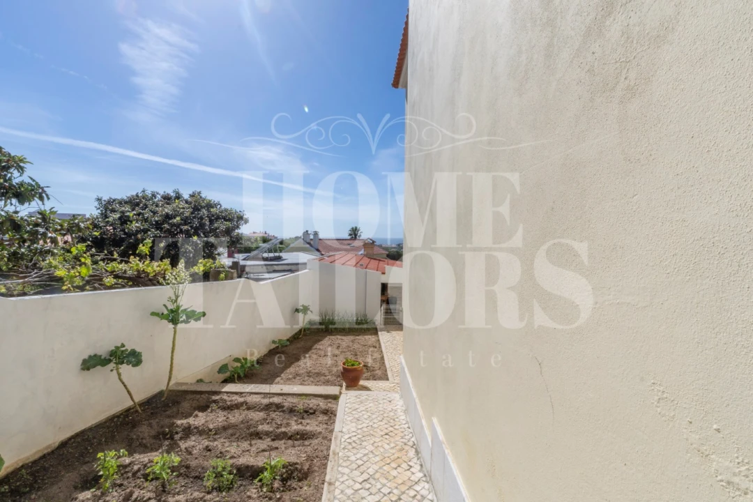 Moradia T4 para Venda em Carvoeira Foto 14