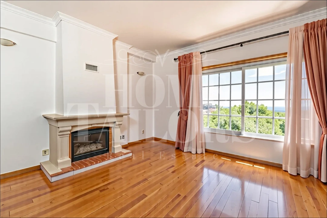 Moradia T4 para Venda em Carvoeira Foto 26