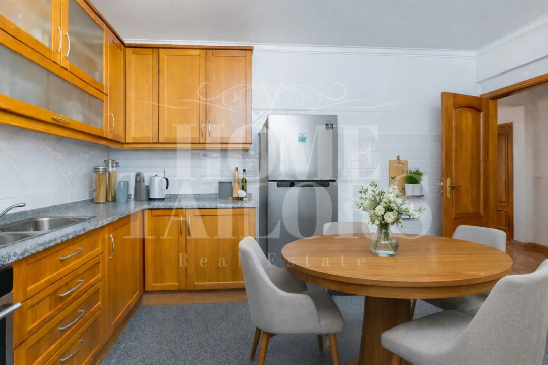 Moradia T4 para Venda em Carvoeira Foto 7