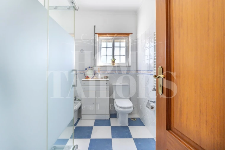 Moradia T4 para Venda em Carvoeira Foto 20