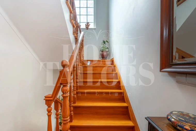 Moradia T4 para Venda em Carvoeira Foto 38