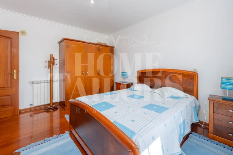 Moradia T4 para Venda em Carvoeira Foto 40