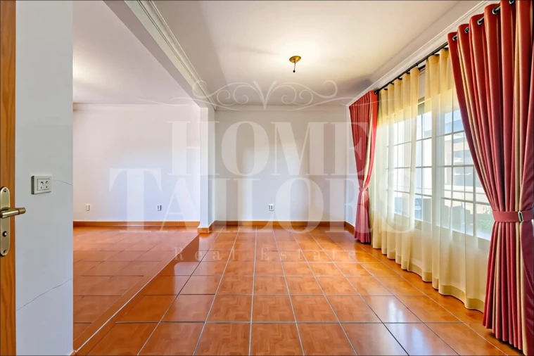 Moradia T4 para Venda em Carvoeira Foto 23