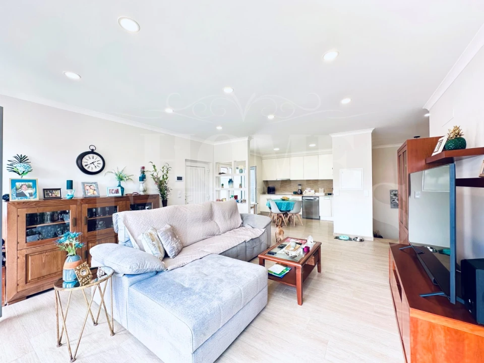 Moradia T3 para Venda em Azueira e Sobral da Abelheira Foto 2