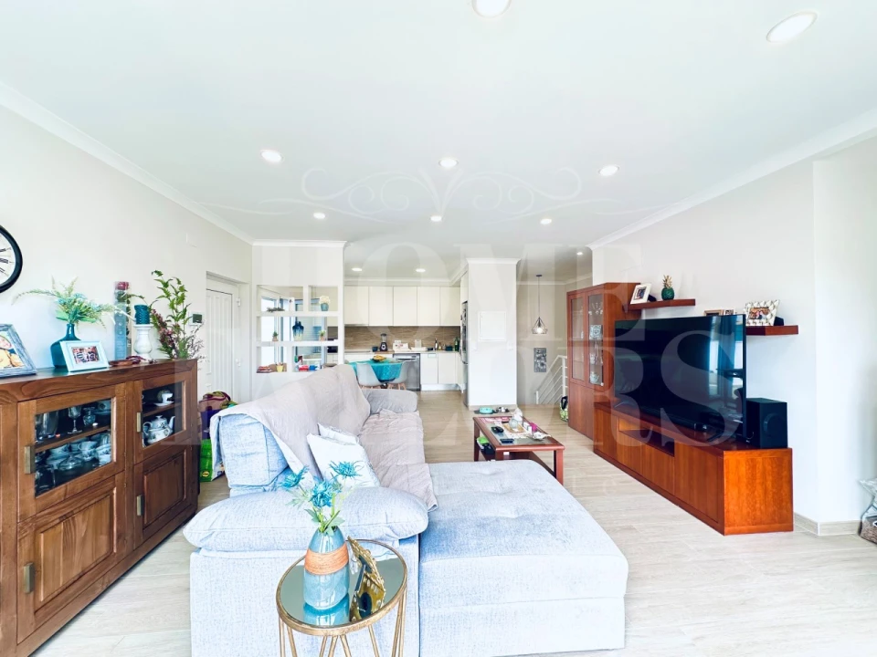 Moradia T3 para Venda em Azueira e Sobral da Abelheira Foto 11