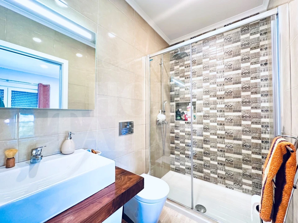 Moradia T3 para Venda em Azueira e Sobral da Abelheira Foto 19