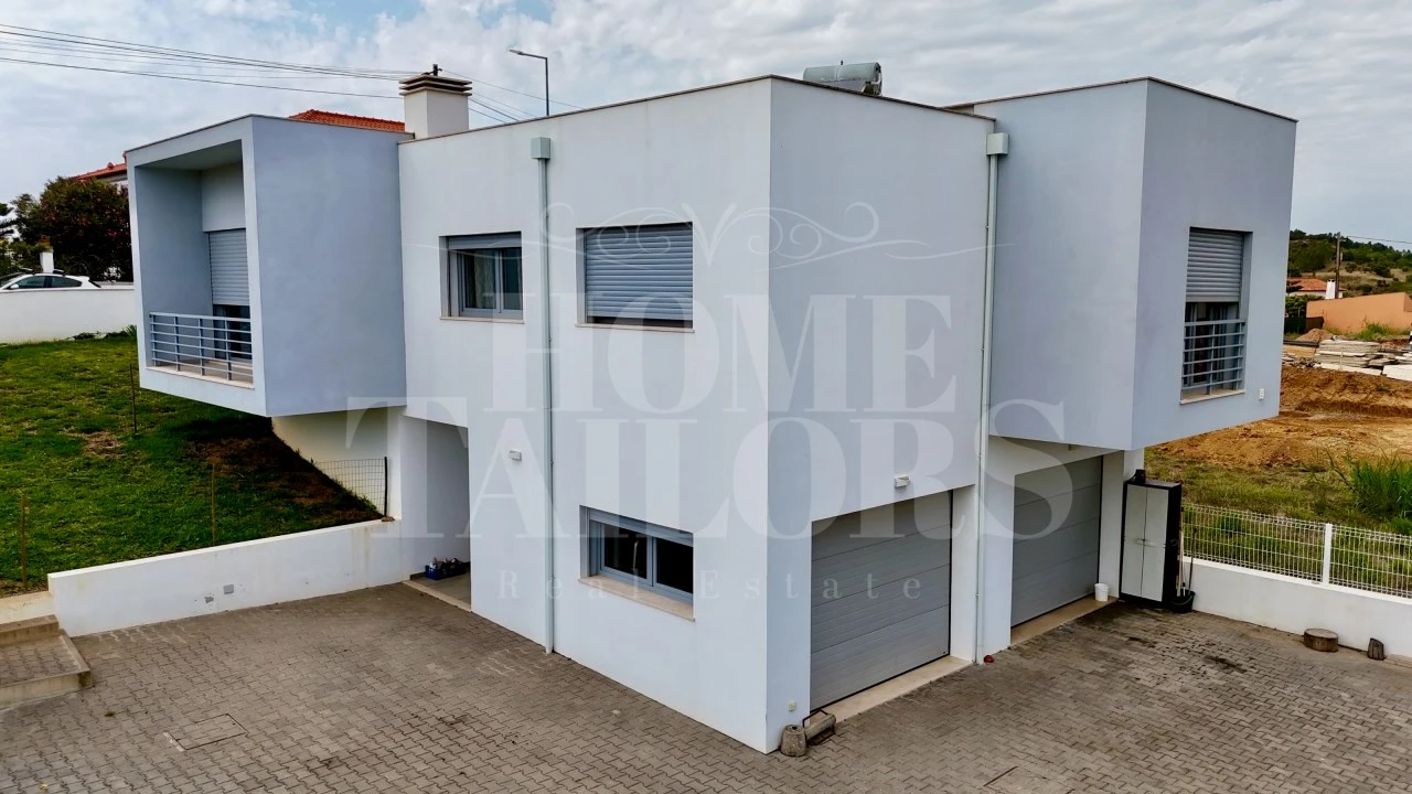 Moradia T3 para Venda em Azueira e Sobral da Abelheira Foto 5