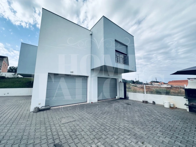 Moradia T3 para Venda em Azueira e Sobral da Abelheira Foto 28