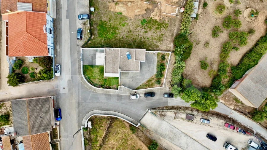 Moradia T3 para Venda em Azueira e Sobral da Abelheira Foto 29