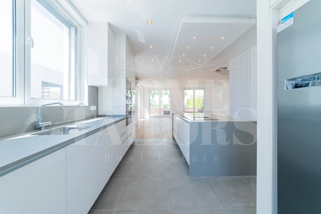 Moradia T3 para Venda em Alcabideche Foto 16