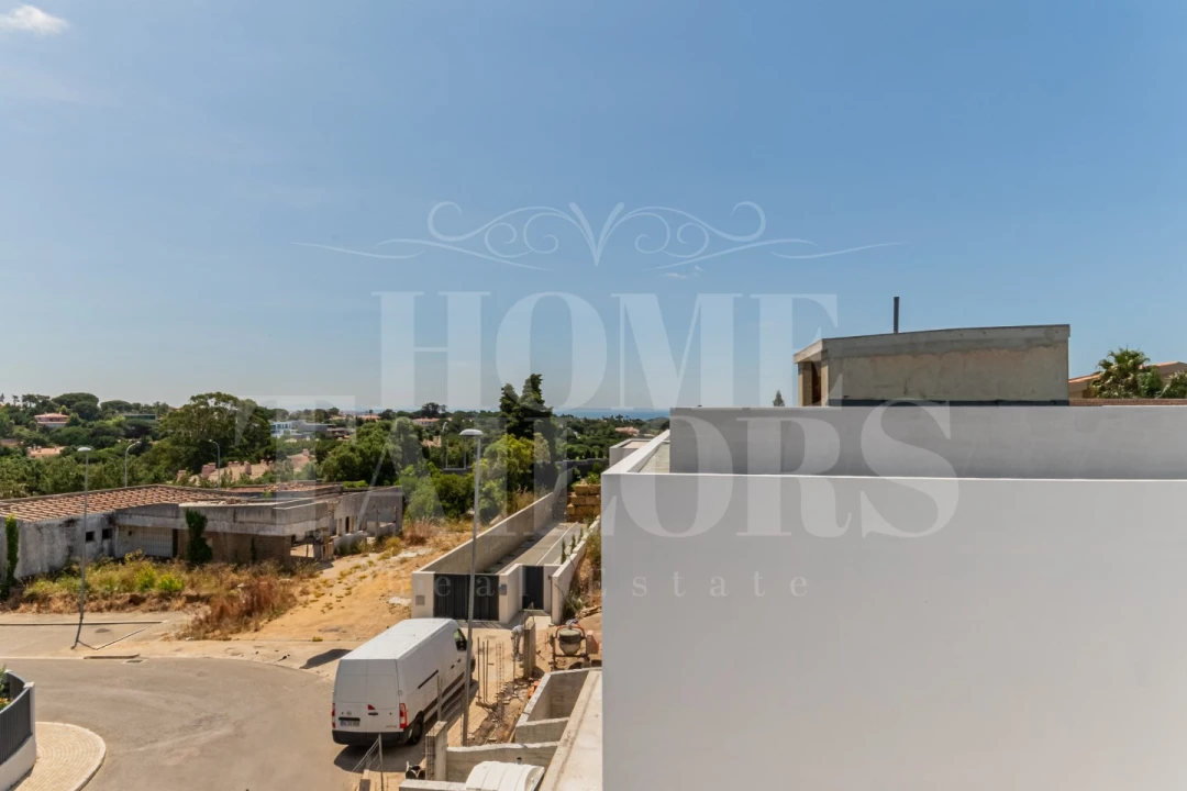 Moradia T3 para Venda em Alcabideche Foto 46