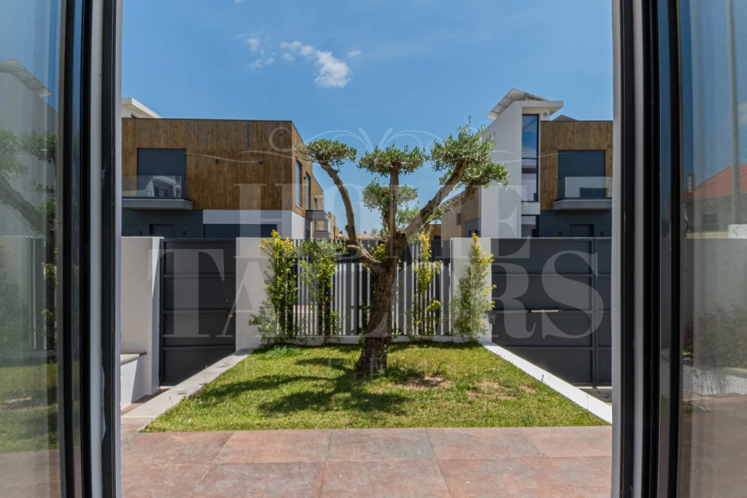 Moradia T3 para Venda em Alcabideche Foto 54