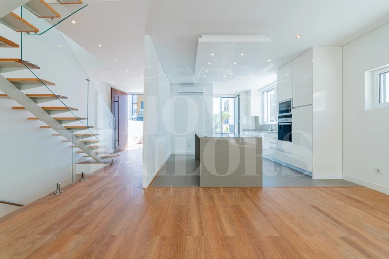 Moradia T3 para Venda em Alcabideche Foto 15