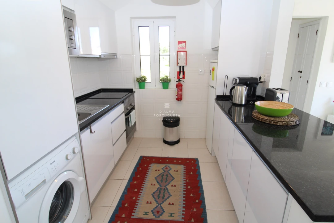 Apartamento T2 para Venda em Quarteira Foto 7