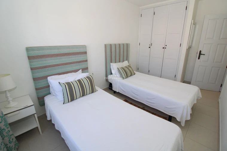 Apartamento T2 para Venda em Quarteira Foto 16