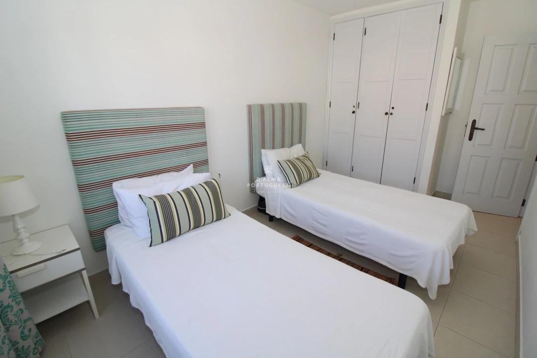 Apartamento T2 para Venda em Quarteira Foto 16