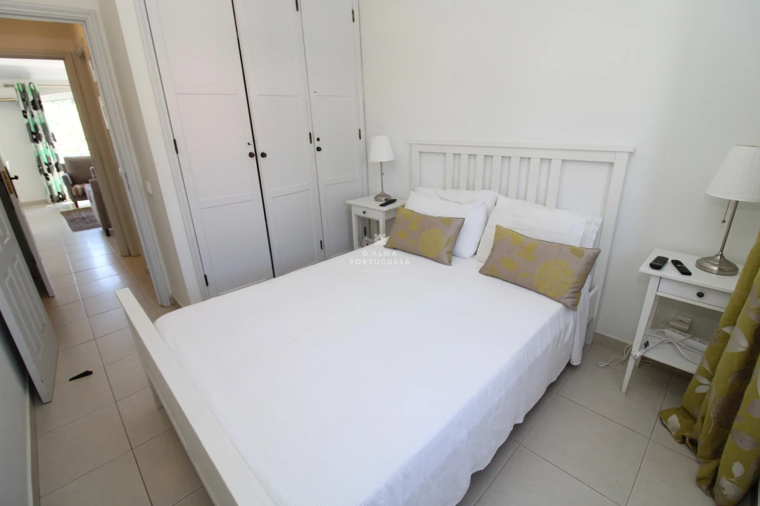 Apartamento T2 para Venda em Quarteira Foto 14
