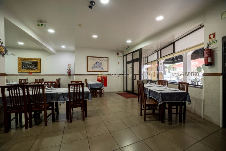 Negócio para Venda em Almeirim Foto 7