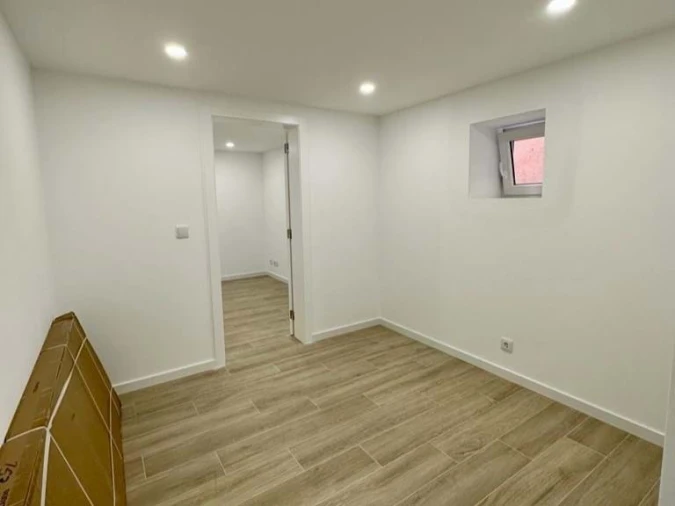 Prédio para Venda em Santa Iria de Azoia, São João da Talha e Bobadela Foto 9