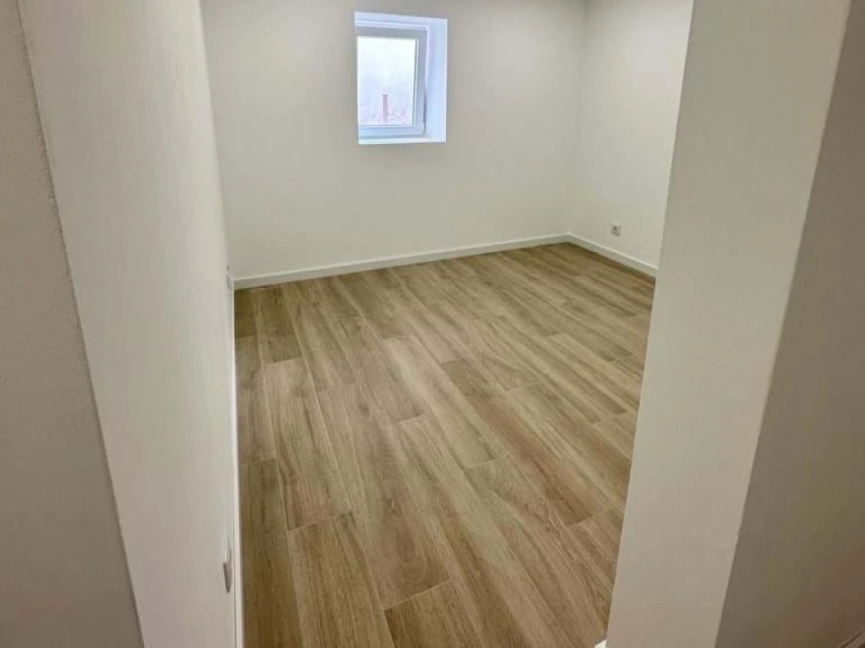 Prédio para Venda em Santa Iria de Azoia, São João da Talha e Bobadela Foto 6