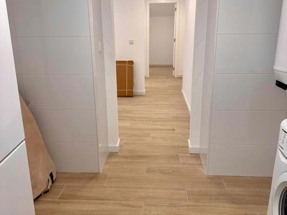 Prédio para Venda em Santa Iria de Azoia, São João da Talha e Bobadela Foto 14