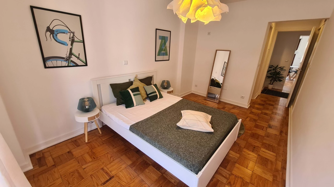 Apartamento T5 para Venda em Sé Nova, Santa Cruz, Almedina e São Bartolomeu Foto 9