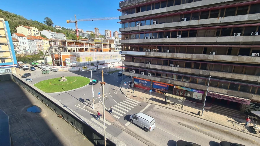 Apartamento T5 para Venda em Sé Nova, Santa Cruz, Almedina e São Bartolomeu Foto 14