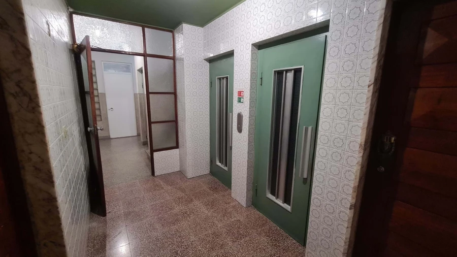 Apartamento T5 para Venda em Sé Nova, Santa Cruz, Almedina e São Bartolomeu Foto 26