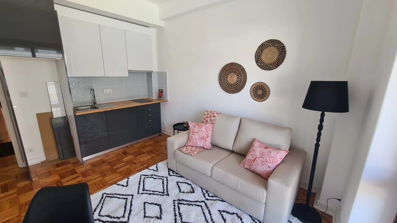 Apartamento T5 para Venda em Sé Nova, Santa Cruz, Almedina e São Bartolomeu Foto 1