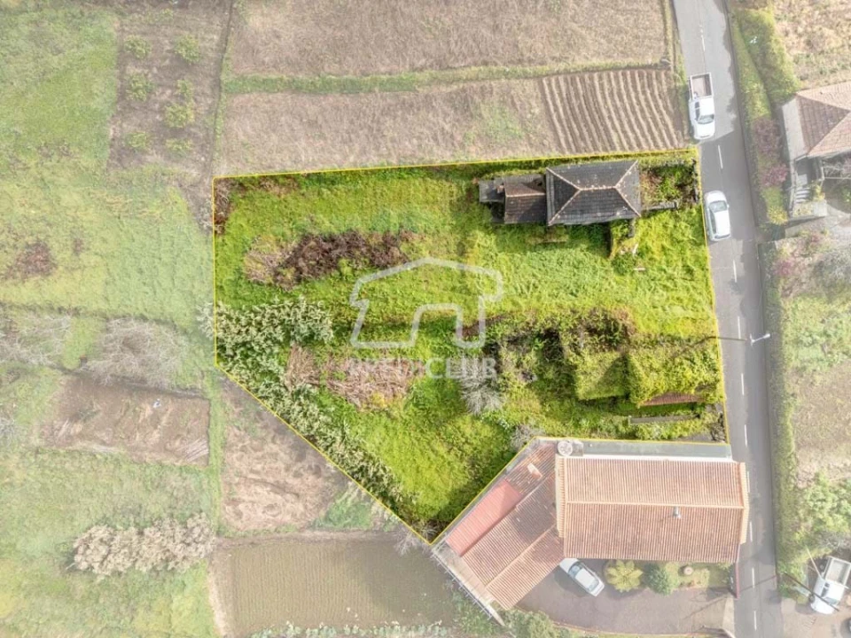 Terreno para Venda em Fajã da Ovelha Foto 6