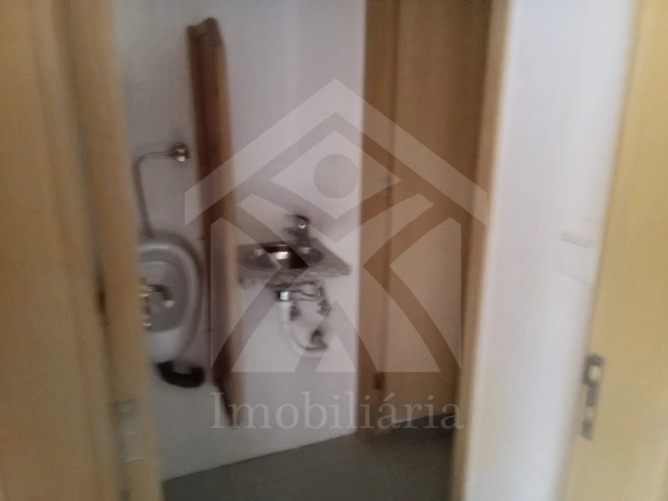 Loja para Venda em Coronado (São Romão e São Mamede) Foto 10