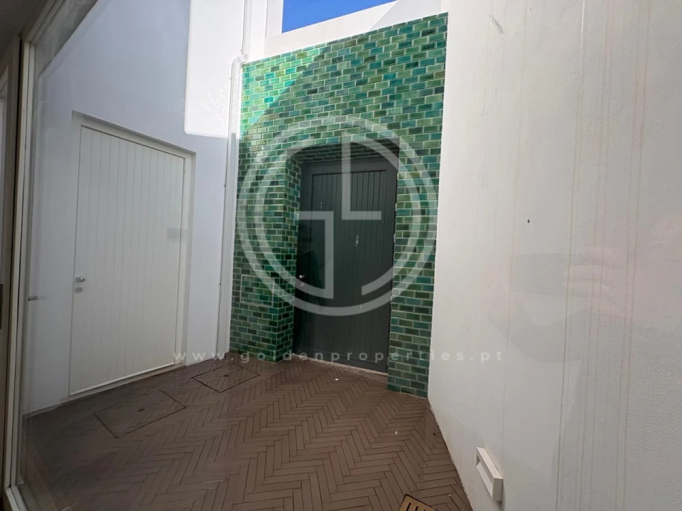 Moradia T4 para Venda em Albufeira e Olhos de Água Foto 1