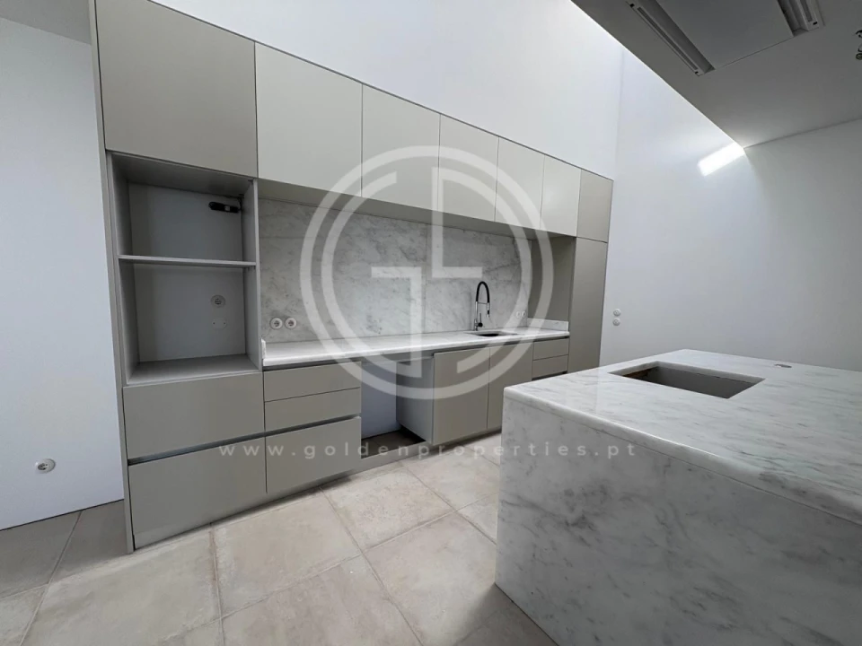 Moradia T4 para Venda em Albufeira e Olhos de Água Foto 4