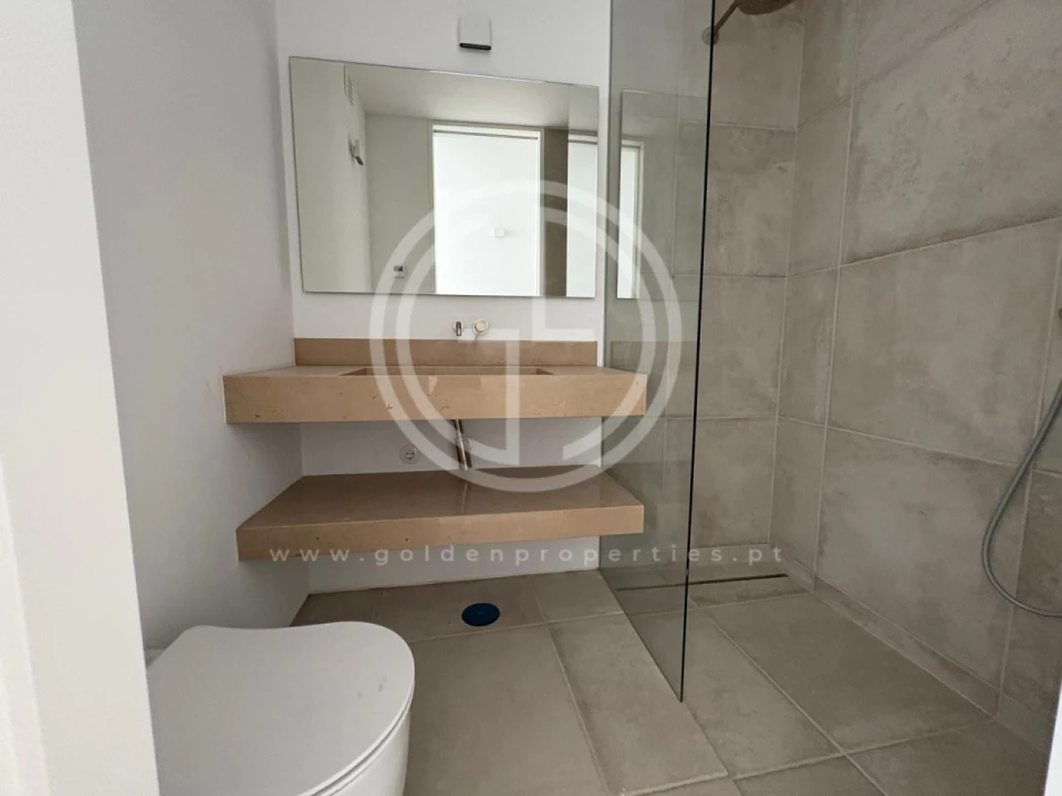 Moradia T4 para Venda em Albufeira e Olhos de Água Foto 10