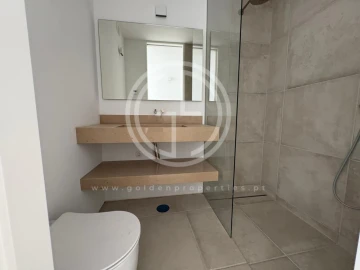 Moradia T4 para Venda em Albufeira e Olhos de Água