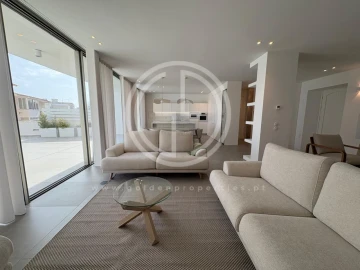 Moradia T3 para Venda em Albufeira e Olhos de Água