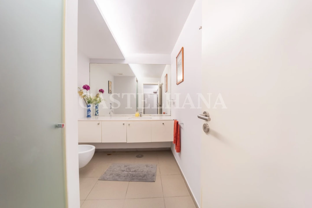 Moradia T4 para Venda em Aldoar, Foz do Douro e Nevogilde Foto 50