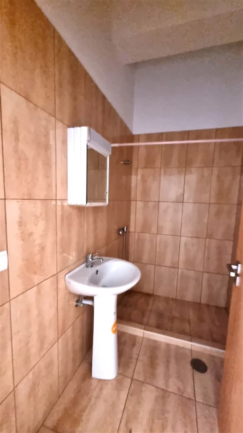 Moradia T11 para Venda em Calheta