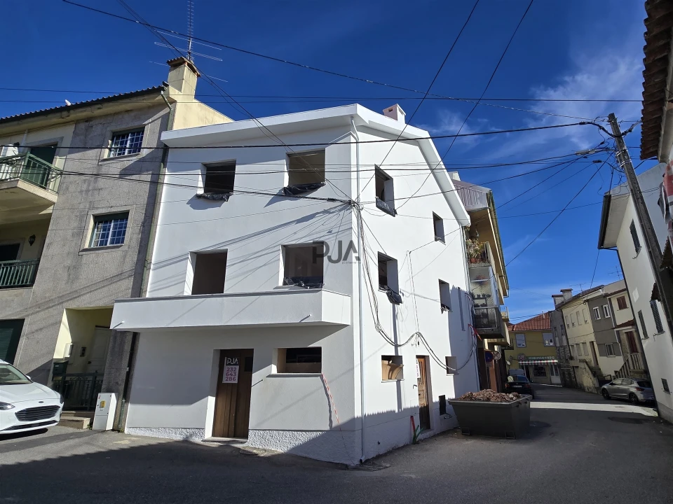 Prédio para Venda em Abraveses Foto 6