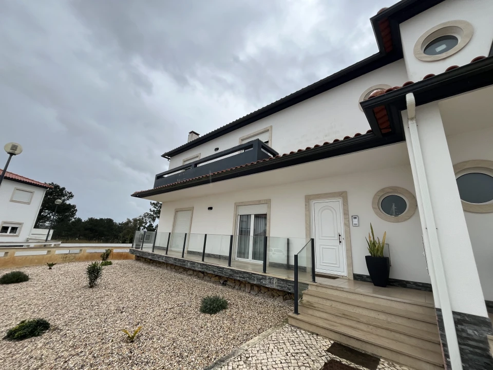 Apartamento T2 para Venda em Tornada e Salir do Porto Foto 5