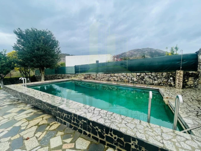 Moradia T7 para Venda em Vilar de Mouros Foto 30