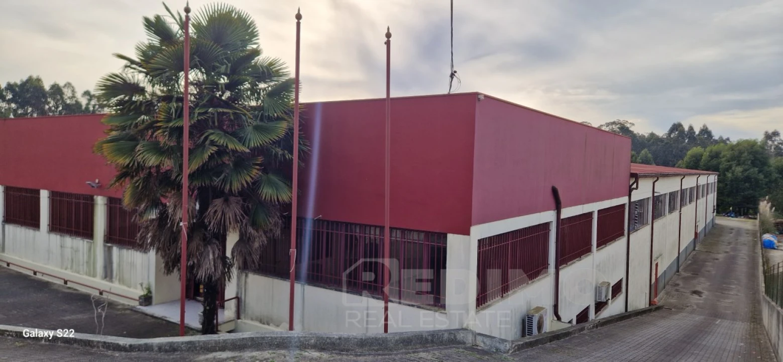 Armazém para Venda em Lourosa Foto 2