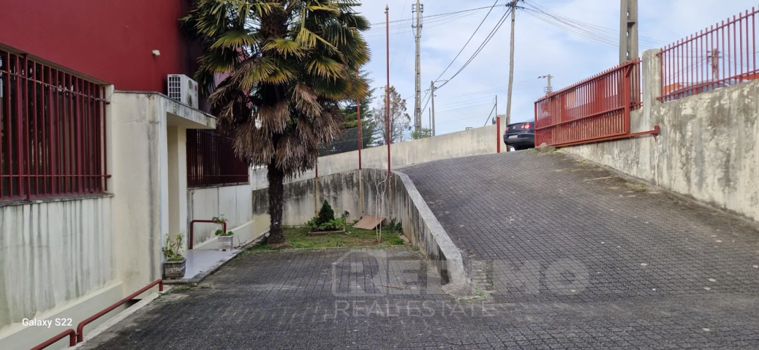 Armazém para Venda em Lourosa Foto 4