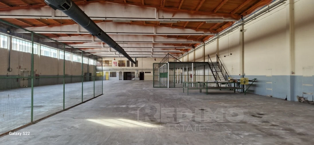 Armazém para Venda em Lourosa Foto 10